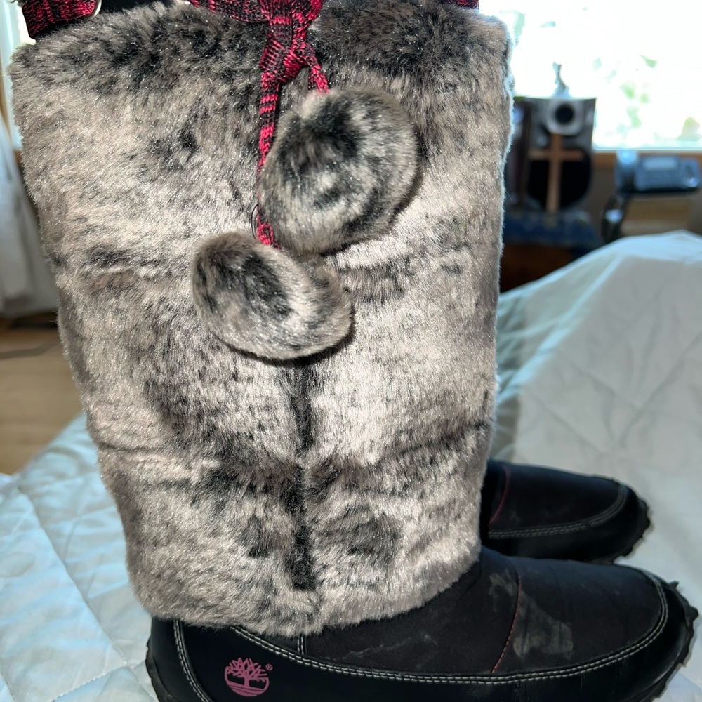 Timberland Women's Tall Faux Fur Boot - Picture 4 of 13